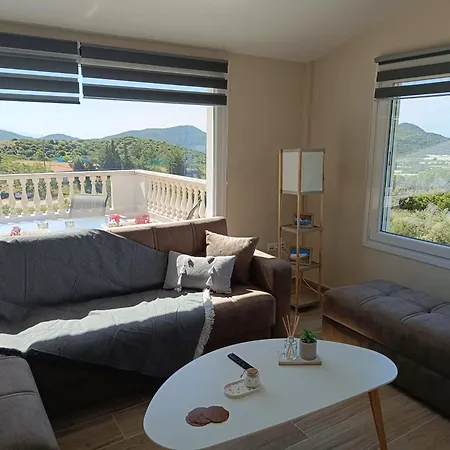 Olive Waves Néa Péramos