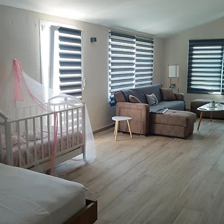 Olive Waves * Néa Péramos