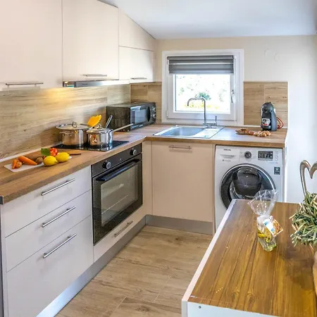 Olive Waves * Néa Péramos