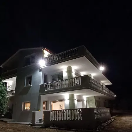 Olive Waves Néa Péramos