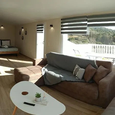 Olive Waves Apartment