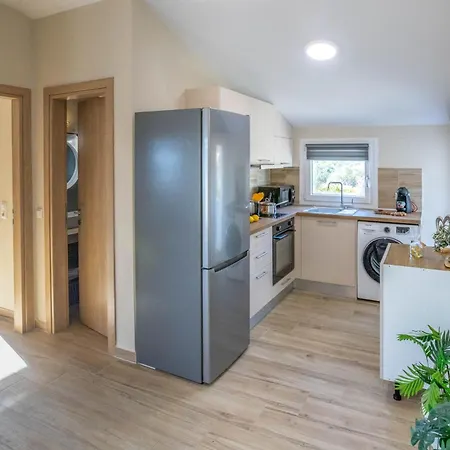 Olive Waves Apartamento Néa Péramos