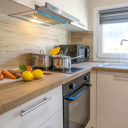 Olive Waves Apartmán *