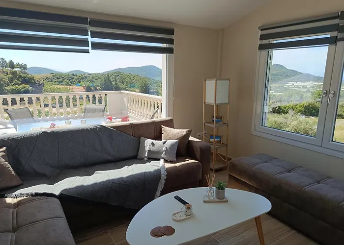 Olive Waves Néa Péramos