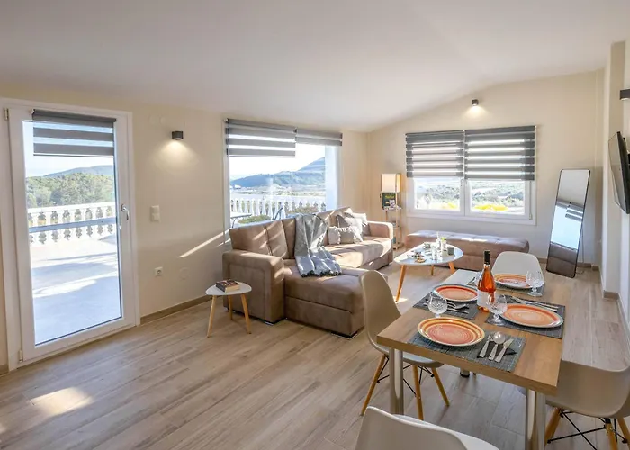 Olive Waves Néa Péramos