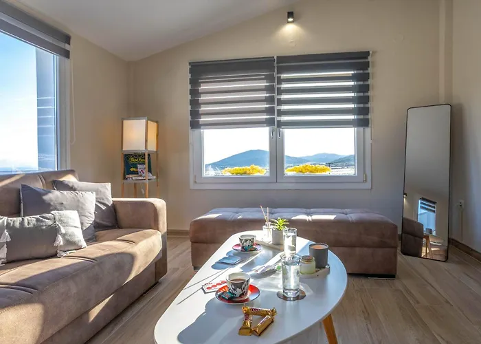 Olive Waves Néa Péramos